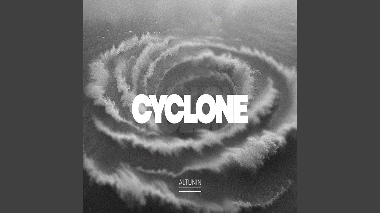 Guarda CYCLONE su YouTube Guarda CYCLONE su YouTube
