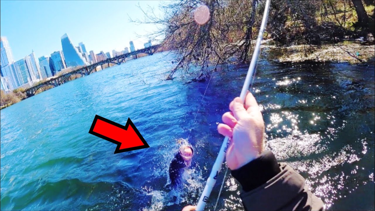 Fighting Extreme Winds For BIG Bass (Lady Bird Lake)