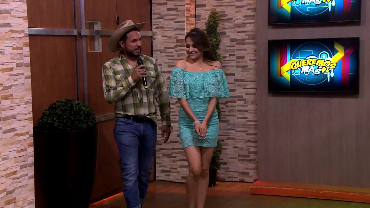 Queremos Más Tito y la mano