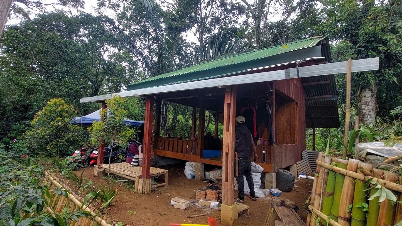 Hidup di desa,, Suasana villa tengah hutan penghasil kopi