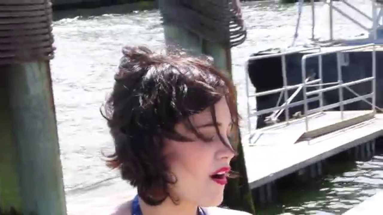 Marte y Júpiter (Video Official) - Sara Ontaneda