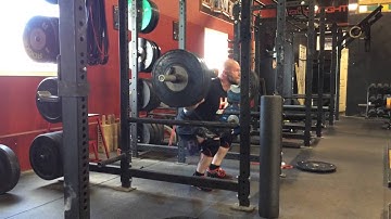 315 x 3 Pause Squats