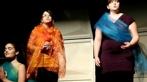 Piece de groupe.  Étudiants chant classique Cégep Sherbrooke 9 dec. 2011. Classic song students.