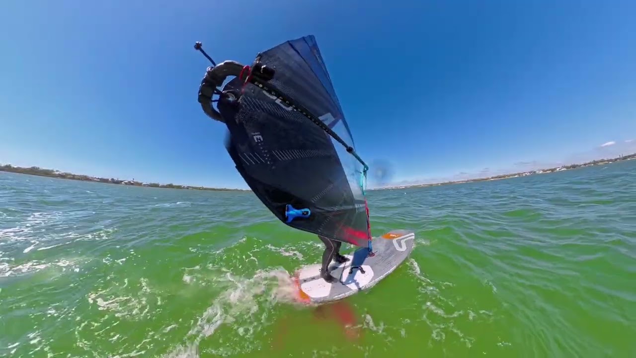 A good foil session starts with a CRASH!