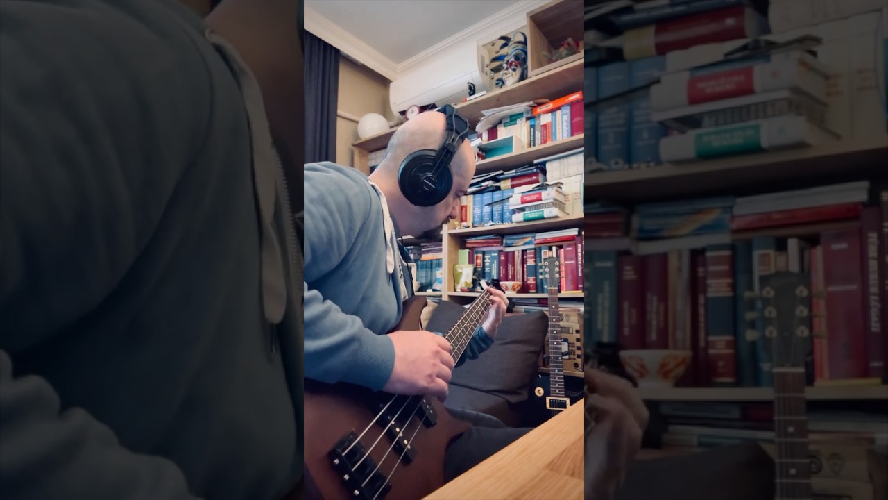 Iron Maiden/UFO - Doctor Doctor Intro (Keyboard, Bass, Electric Guitar)