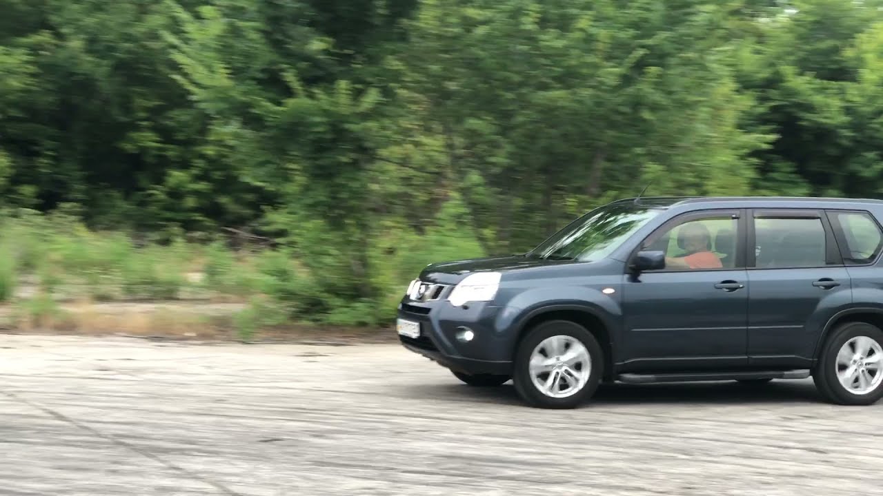 Nissan X-Trail T31 (2.0 diesel, manual) in Blue color - Short test