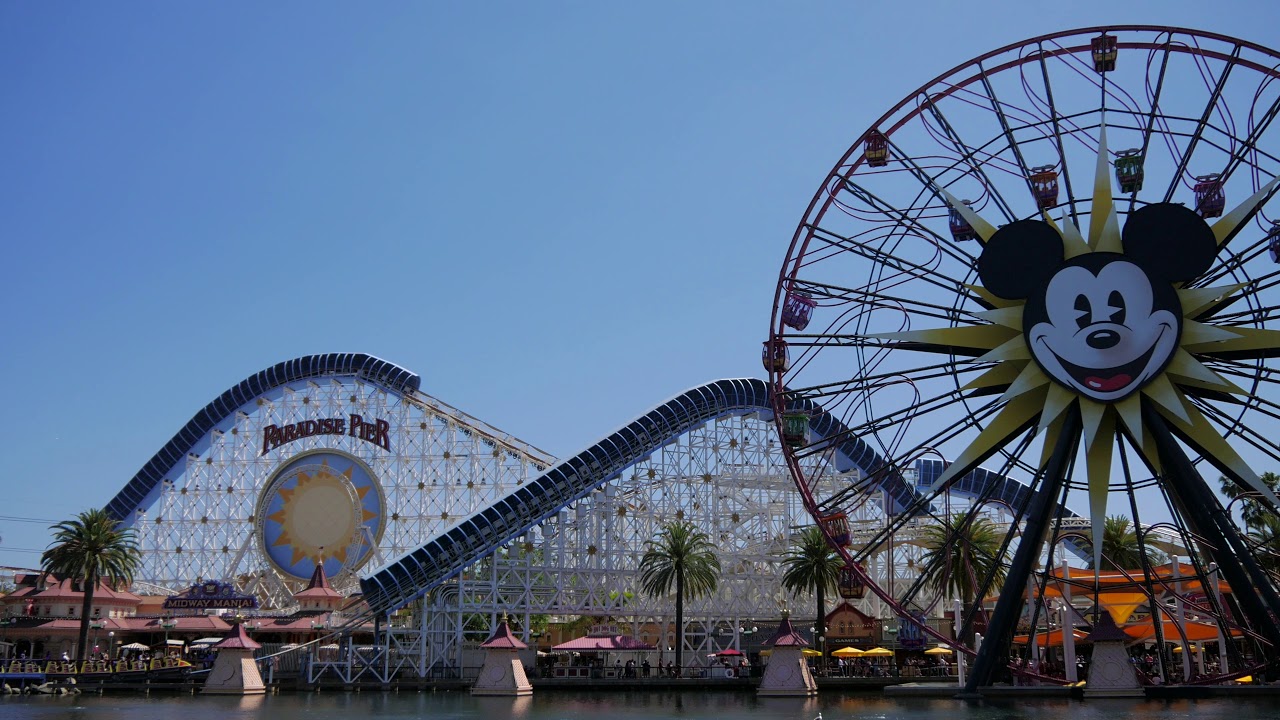 Paradise Pier vs Pixar Pier