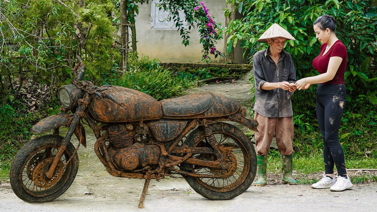 Girl restores 1965 TVS RONIN 225 motorbike abandoned for 35 years, helps 100-year-old man's brain