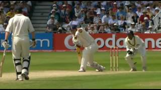 Muttiah Muralitharan magical 8 wickets for 70 runs Vs England