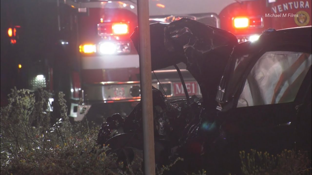Violent head on crash leaves two dead in Ventura - YouTube