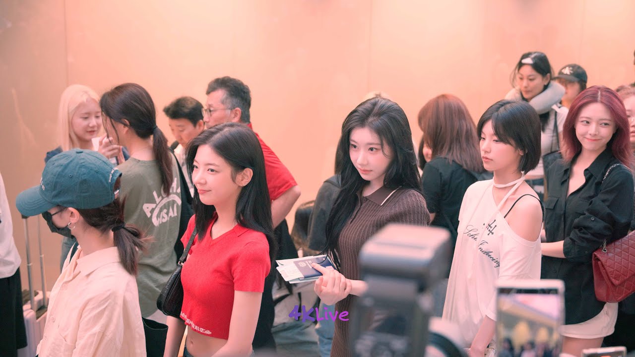 250706 ITZY 있지 Incheon ICN Departure to Hong Kong for The Next Wave Beach Music Festival Part 1/2