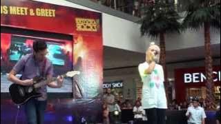 Tonight Alive - Safe & Sound (Acoustic Set Manila)