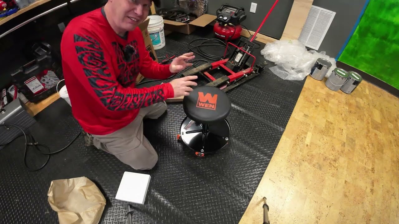 A&M Moto Toys - Wen 73012T 300-Pound Capacity Pneumatic Rolling