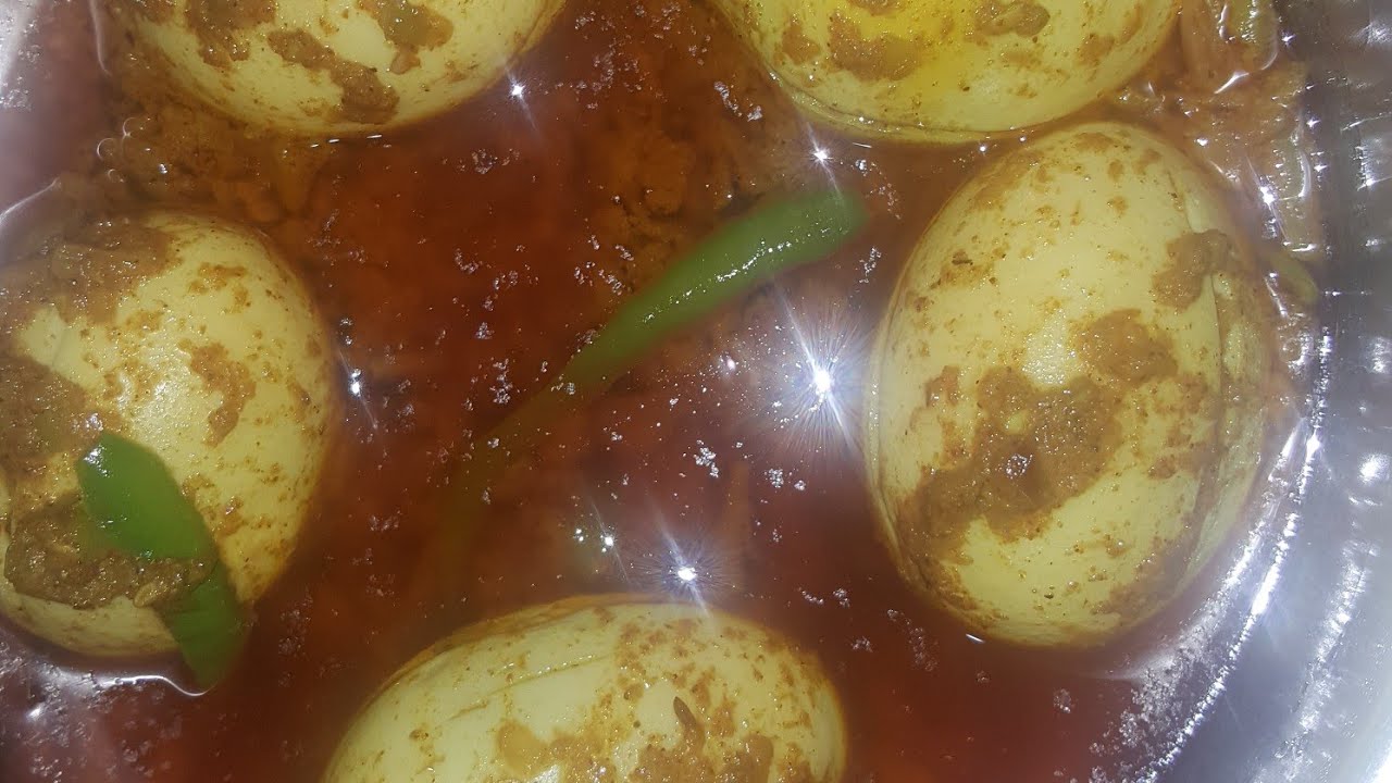 Egg Gravy restaurant style recipe/Egg masala curry by nadia afzal YouTube