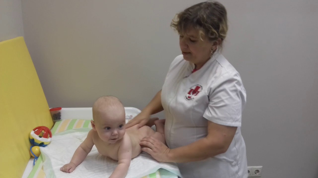 Видео детей 6 месяцев. Детский массаж в поликлинике. Расслабляющий массаж для детей. Массаж в 6 месяцев ребенку. Расслабляющий массаж для ребенка 6 месяцев.