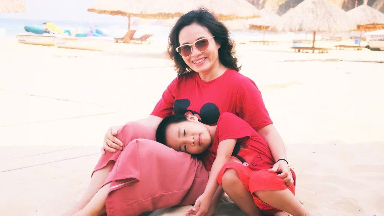 1/3/2025: Chào tháng mới - Tháng của các chị đẹp