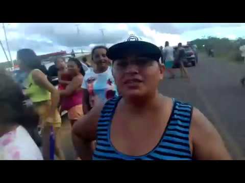 MORADORES DE ITATUBA PB PROTESTAM CONTRA FALTA D'ÁGUA