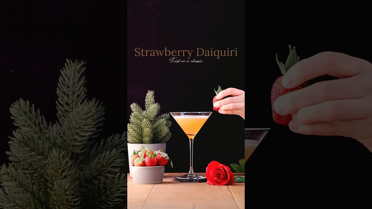 STRAWBERRY DAIQUIRI COCKTAIL RECIPE 🍓