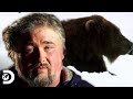 Mujer atrapada por la nieve es rodeada por un oso | Misión rescate del Ártico | Discovery