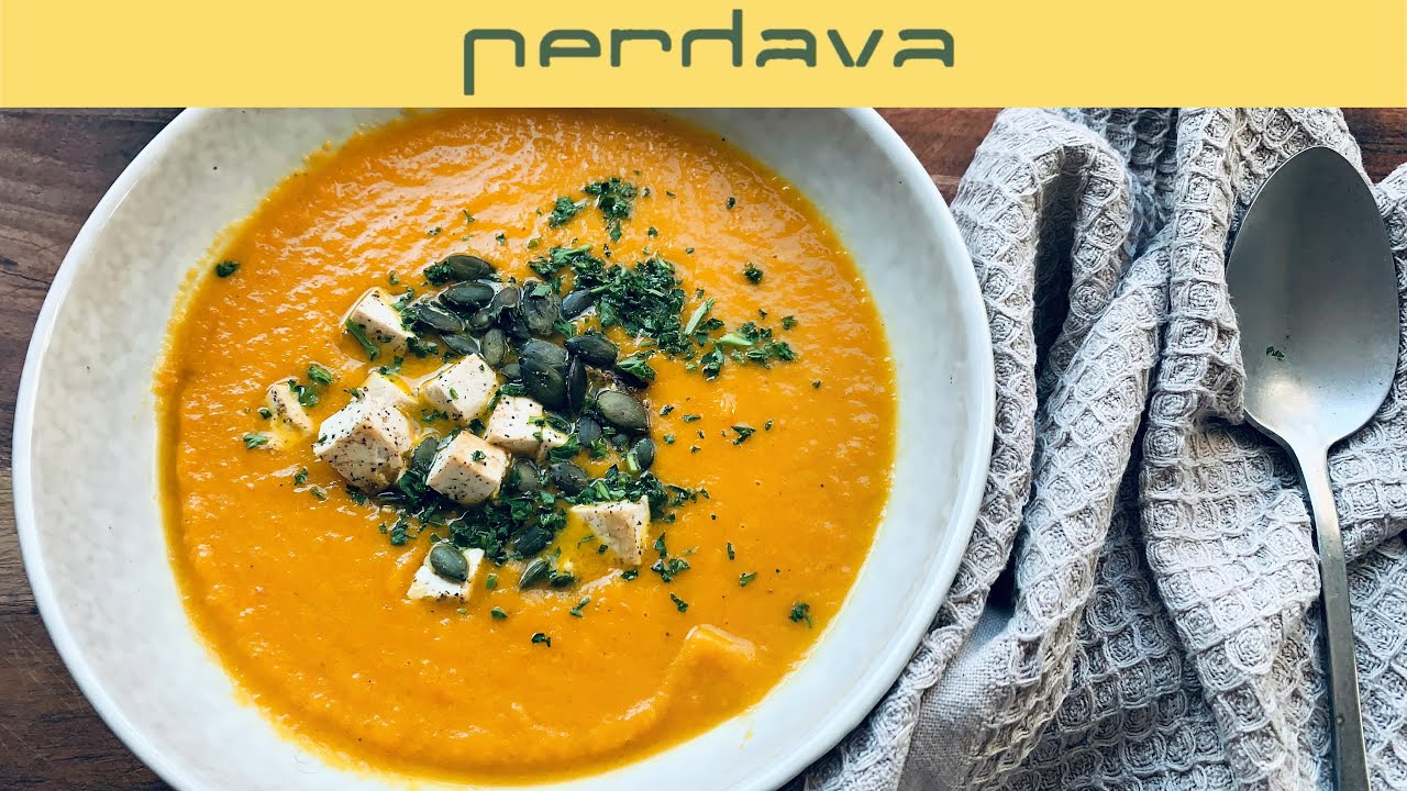 „Möhrensuppe mit Ingwer & Kokosöl 🥕🥥 Cremig, wärmend & einfach lecker ... „Möhrensuppe mit Ingwer & Kokosöl 🥕🥥 Cremig, wärmend & einfach lecker ...