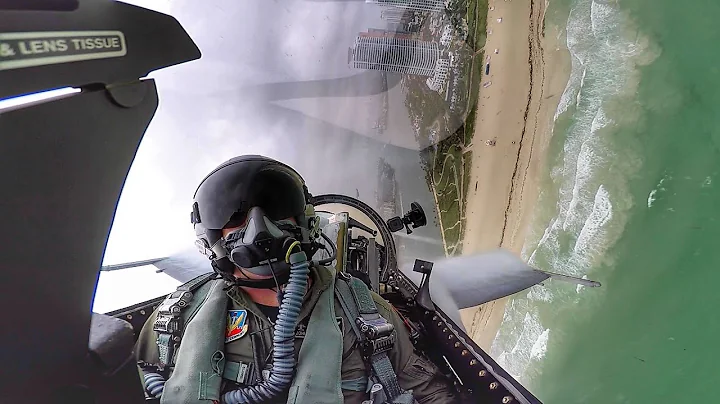 Low Show - F-16 Airshow over South Beach 2018 - Vapes!