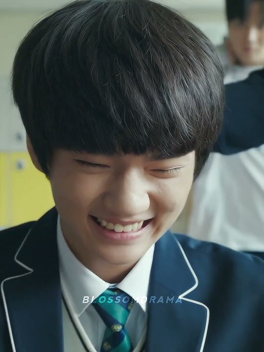 He took a revenge from his bully his mother is a single mom so its difficult for him 😐 | #kdrama
