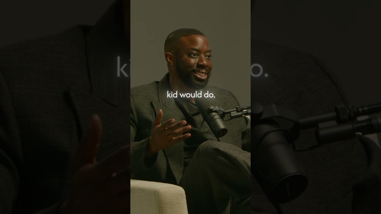 John e Imah in un'intervista podcast dal titolo "La mia storia inizia"