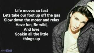 Daniel Skye - Smile [Lyrics]
