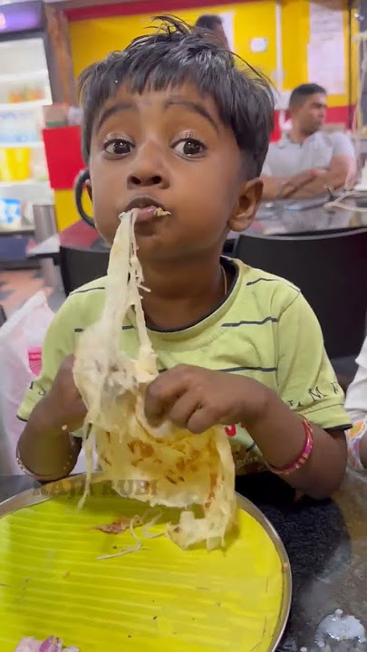 🤯என்னங்க Soft Parotta குள்ள Onion Omeletteஆ😳master plan Real Food twist Asattugal-7#rajarubi #shorts