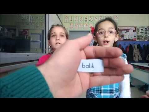 Video: Efsunlu kelimesini bir cümlede nasıl kullanırsınız?