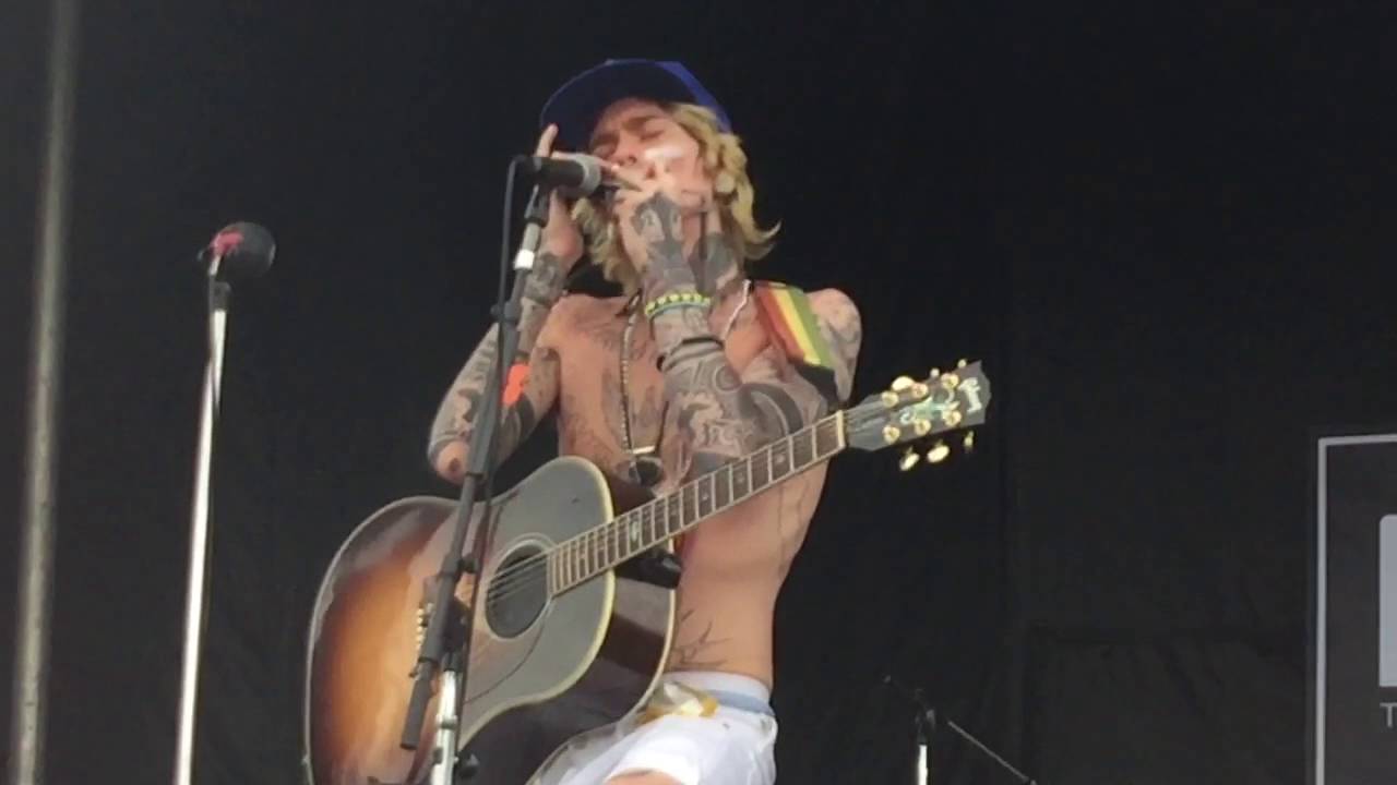 Never Shout Never - 