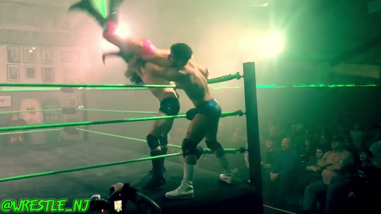 ‪@MonsterFactoryWrestling‬