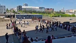 ​Spontaneous dance battle in La Défense! Paris #parisdiaries #paristours #paristourism #myparis 