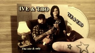 Miniatura de vídeo de "Ive & T.Bo (The ballad of Johnny Lobo - official video)"