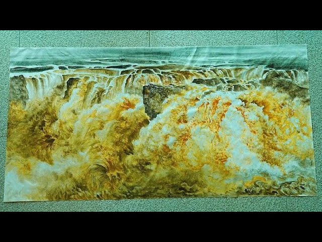 中国の画家、土とすすで黄河を表現 - YouTube