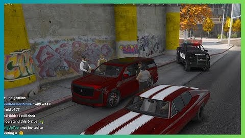 Besties pull up on Larry Knox doing a traffic stop | NoPixel 4.0 GTA RP | RP Clips Hub
