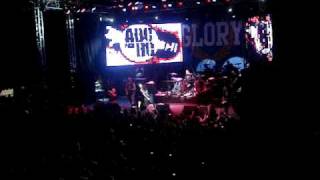 New Found Glory - Head On Collision (live)