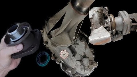 "Oh no my transfer case is leaking" 208 front output shaft yoke speedi sleeve repair & seal replace