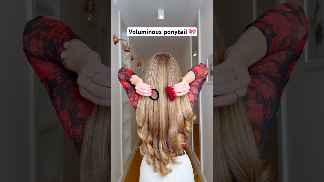 Extra voluminous ponytail 🎀 #hair #ponytail #hairstyle #tutorial #shorts