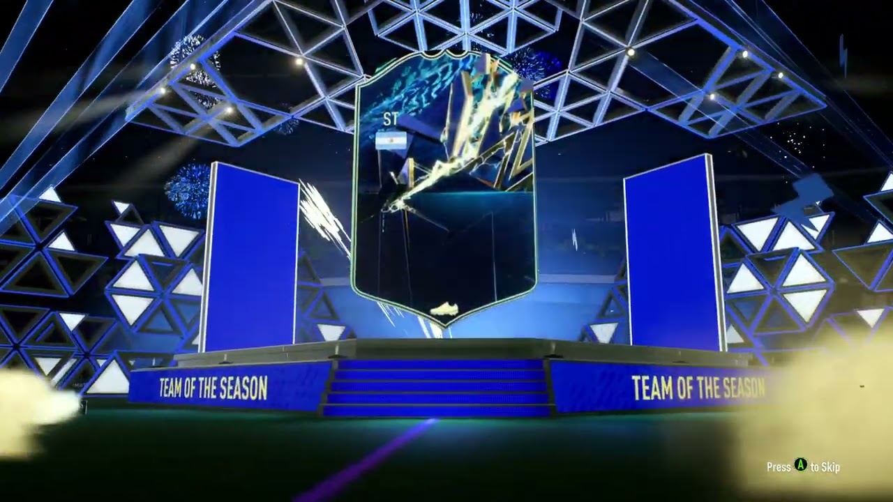 TOTS Lautaro Martinez Objective 92 rated card. Fifa 22. Xbox Series X. 