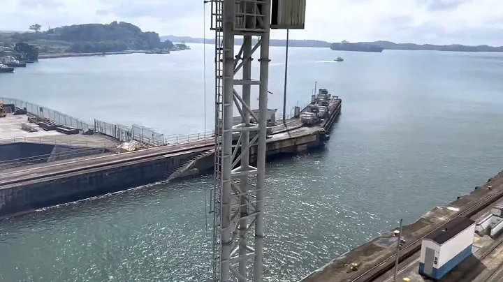 Panama Canal Transit Atlantic to Lake Gatun