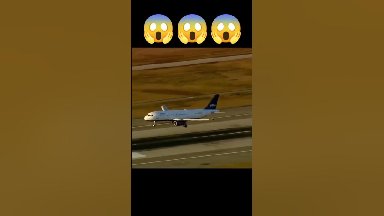 THE JETBLUE A320 LANDS WITH THE NOSE LANDING GEAR STUCK AT 90 DEGREES 
