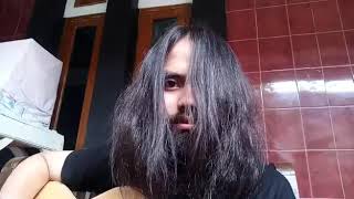 Yang mirip Ello lagi nyanyi 'asal kau bahagia'..