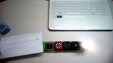 Cubelets: Conveyor belt and rotating Flashlight - 17/8/16