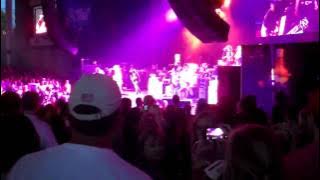 Download lagu Kid Rock Born Free New Song: Slow my Roll.