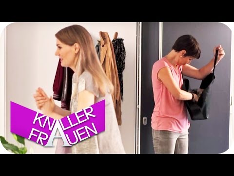 Frauen und Handtaschen [subtitled] | Knallerfrauen mit Martina Hill