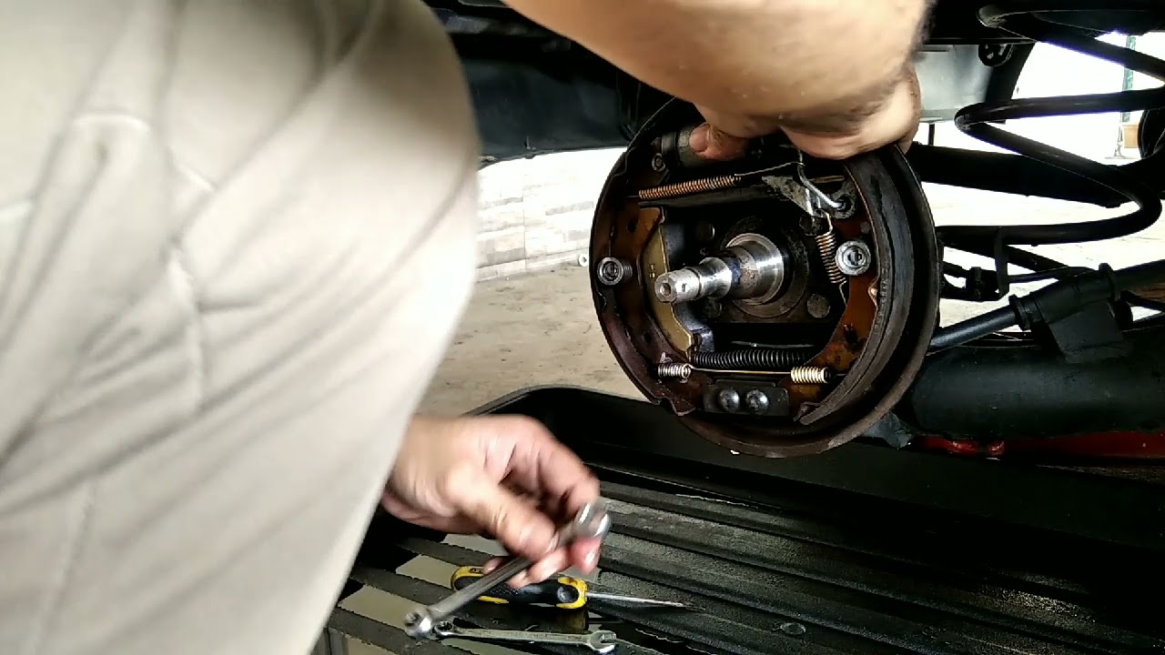 proton savvy rear brake cylinder pump replacement. YouTube