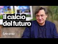 Dall'intelligenza artificiale al doppio arbitro: Fabio Caressa ci racconta il calcio del futuro
