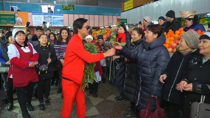 Жылдам секс позициялары Ер адам өз аузына сұқпалады (видео)