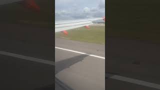 Download Lagu EasyJet airlines A319 HARD landing at Gatwick MP3